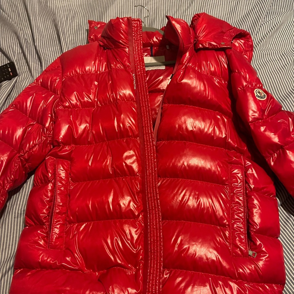 MONCLER authentic
